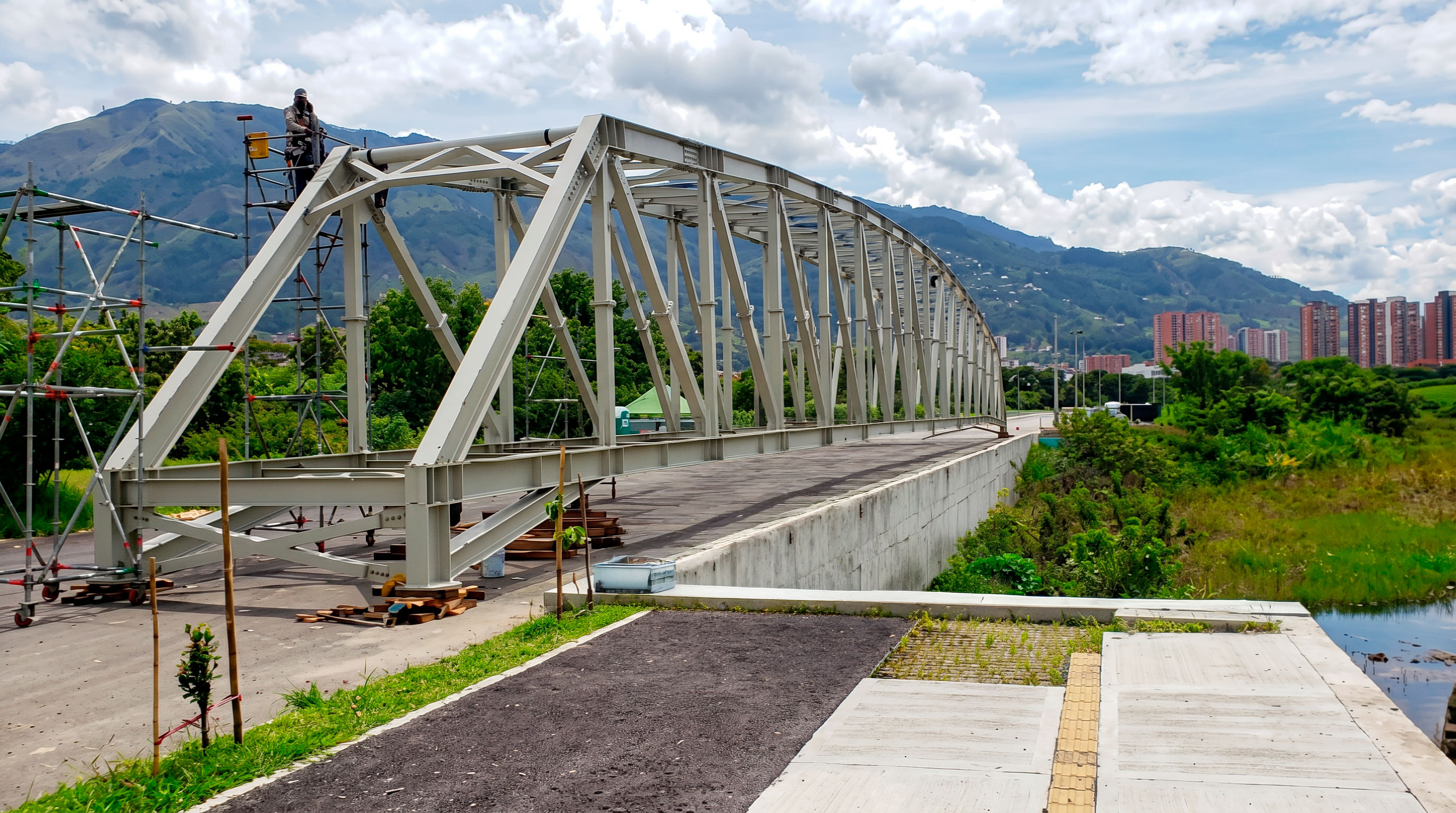 Puente Peatonal Hatovial